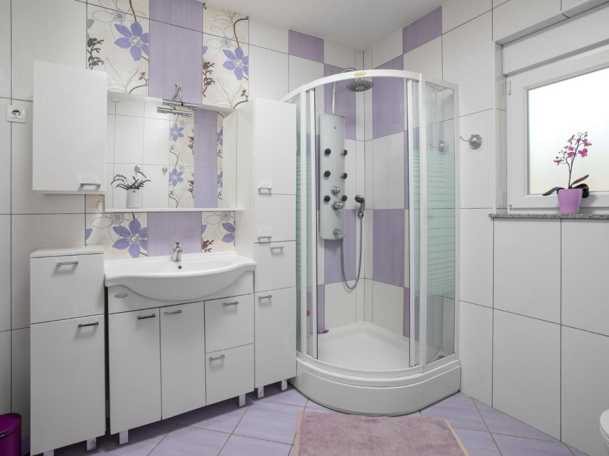 Holiday Home Lavendel - Mlk159 By Interhome Dobrinj Kültér fotó